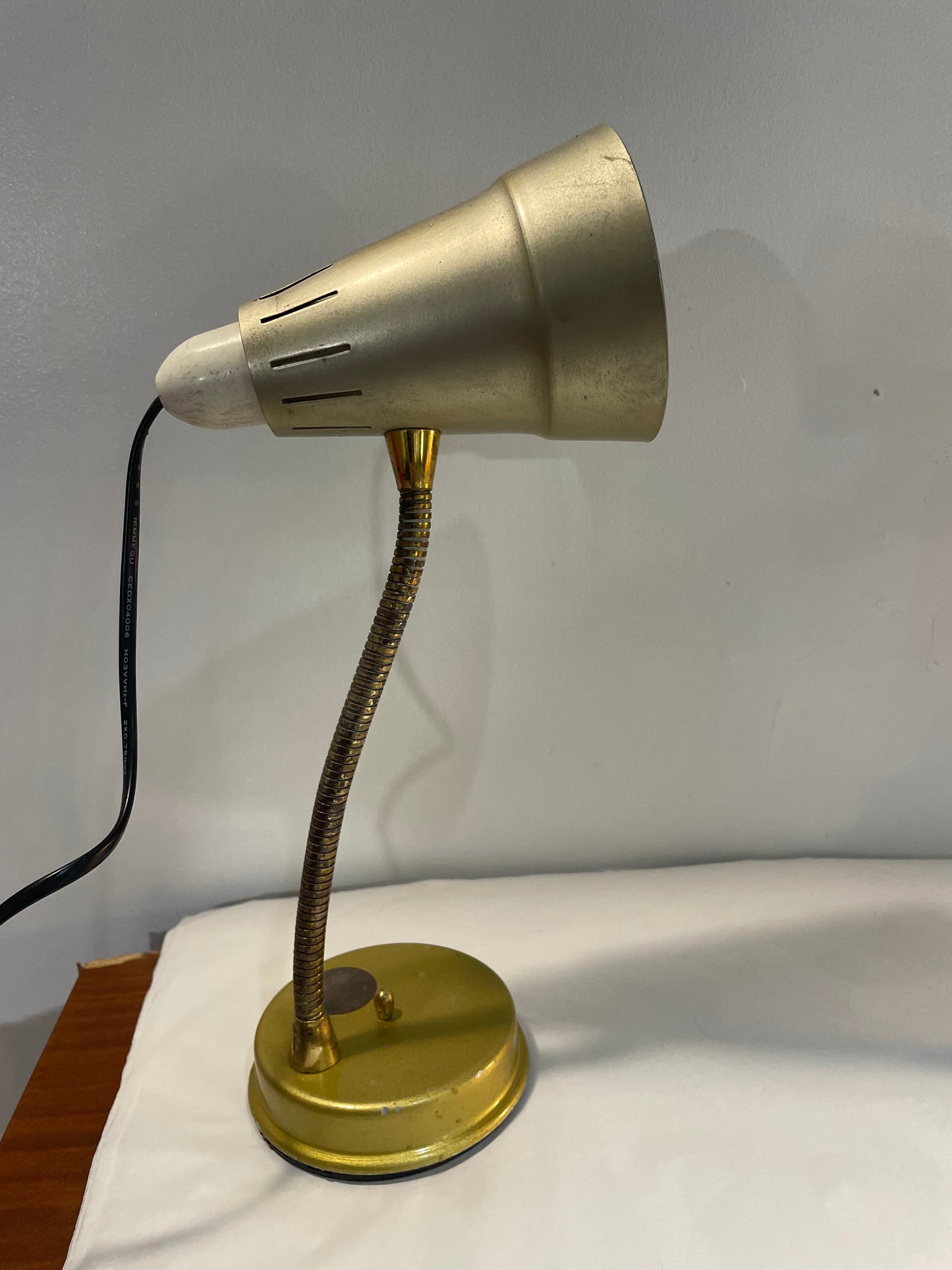 Mid Century Gooseneck Lamp