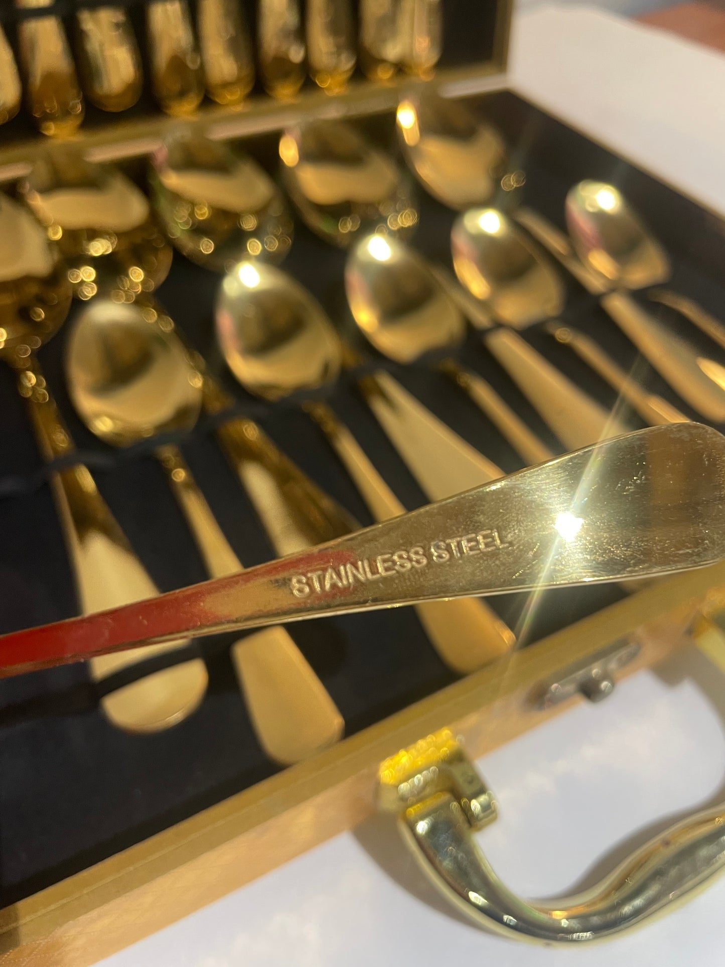 Stainless Steel Gold Look Cutlery Set