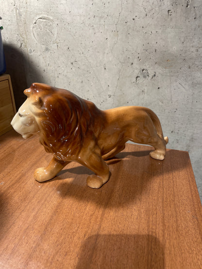 Ceramic Male Lion Statue